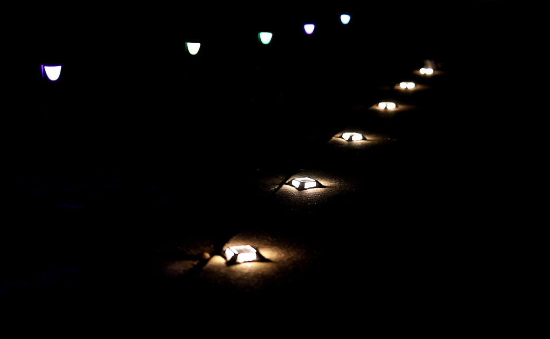 La piattaforma solare impermeabile accende le luci alimentate solari di punto della scala del LED per la strada privata/Rodeside/giardino