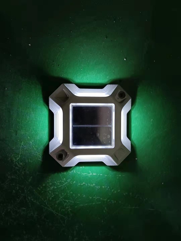 La piattaforma solare impermeabile accende le luci alimentate solari di punto della scala del LED per la strada privata/Rodeside/giardino