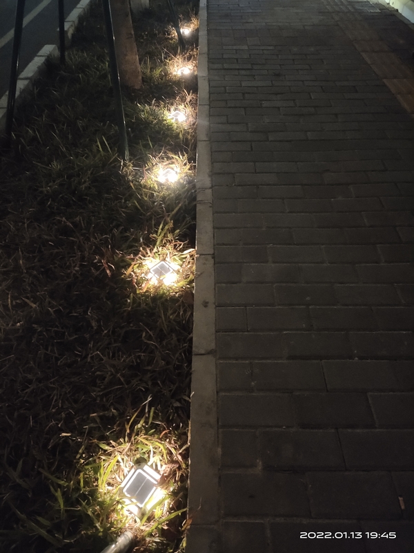 Luce alimentata solare luminosa 1.2V Marine Deck Driveway all'aperto 1200MAH del bacino del quadrato