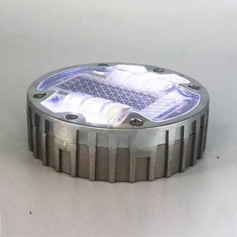 143 perni solari solidi impermeabili della strada di dimensione IP68 la fusion d'alluminio 1200mah per all'aperto