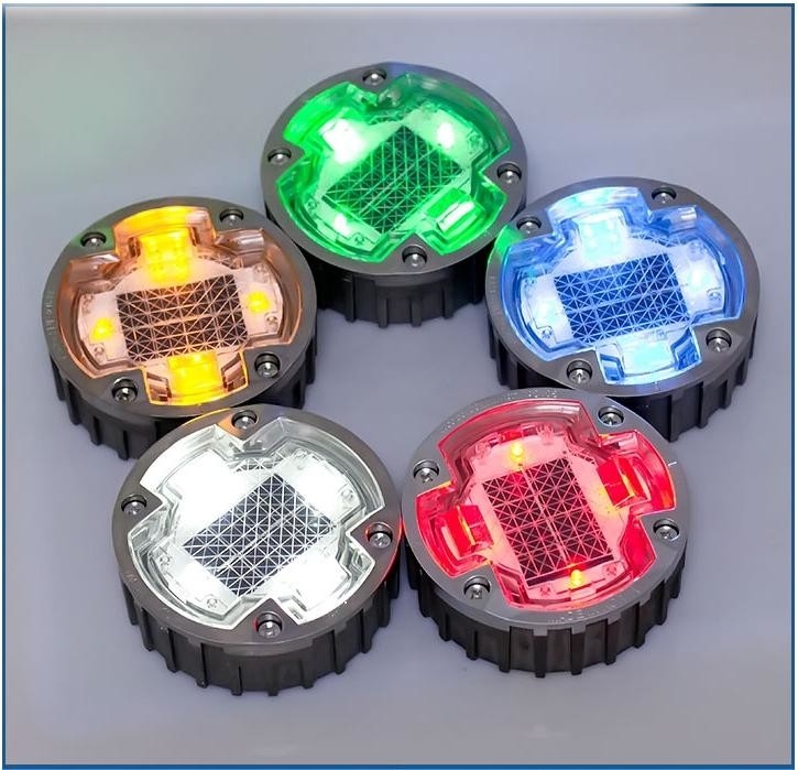 Riflettori stradali a LED solari in alluminio con maggiore visibilità