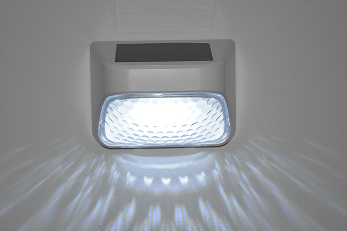 Facile installazione luci di giardino dock solare 150mA 6 Pcs LED per cortile di recinzione esterna
