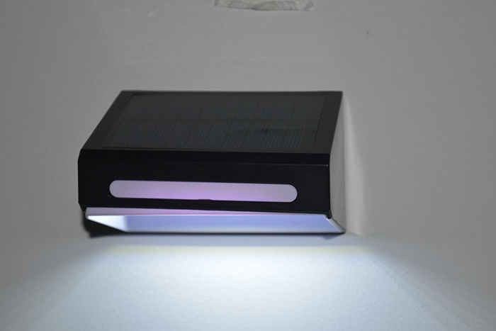 RGB cambiante luce a parete impermeabile LED luce da giardino solare lampada di recinzione dock lampada solare luce esterna