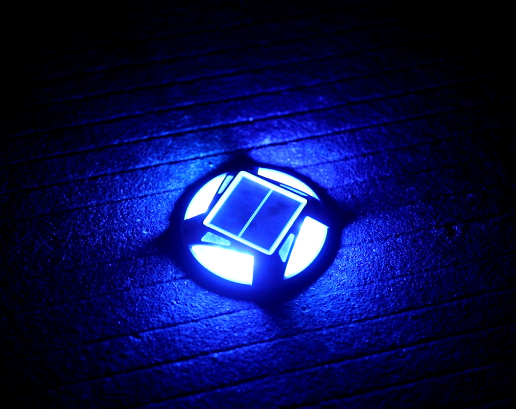 Multicolore esterno IP65 impermeabile a energia solare RGB LED luci da giardino lampada da cortile