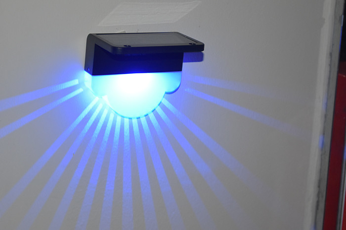 ABS PC Lampade da giardino a LED per esterni Lampade a energia solare Lampade da recinzione solare