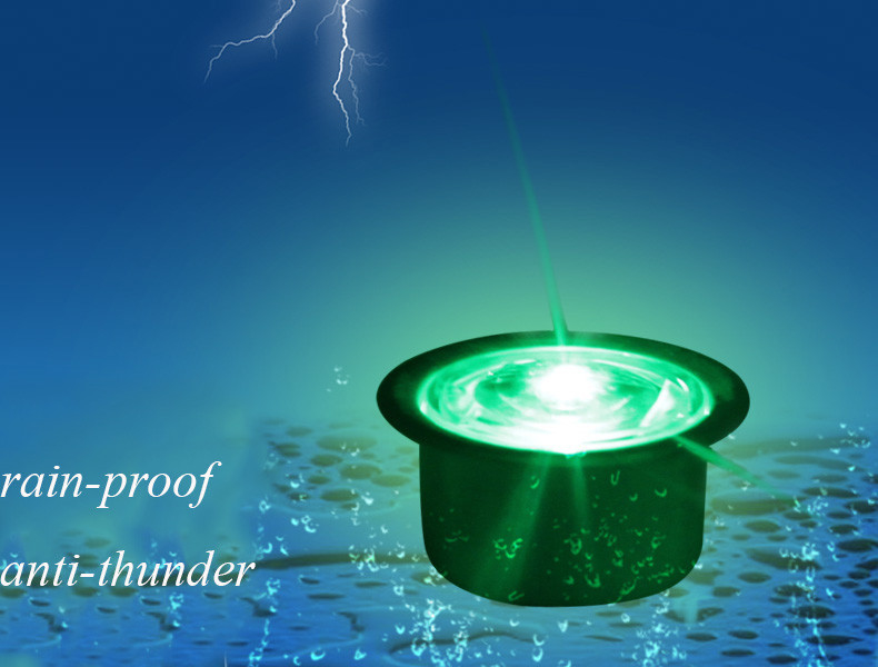 Lumi di sicurezza stradale a LED ad alta luminosità alimentate dal sole con visibilità di 500 m