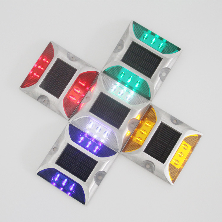 Cat Eye Aluminum Traffico solare Riflettente Strobe Light IP68 Autostrada Multi Colore Solar Road Stud