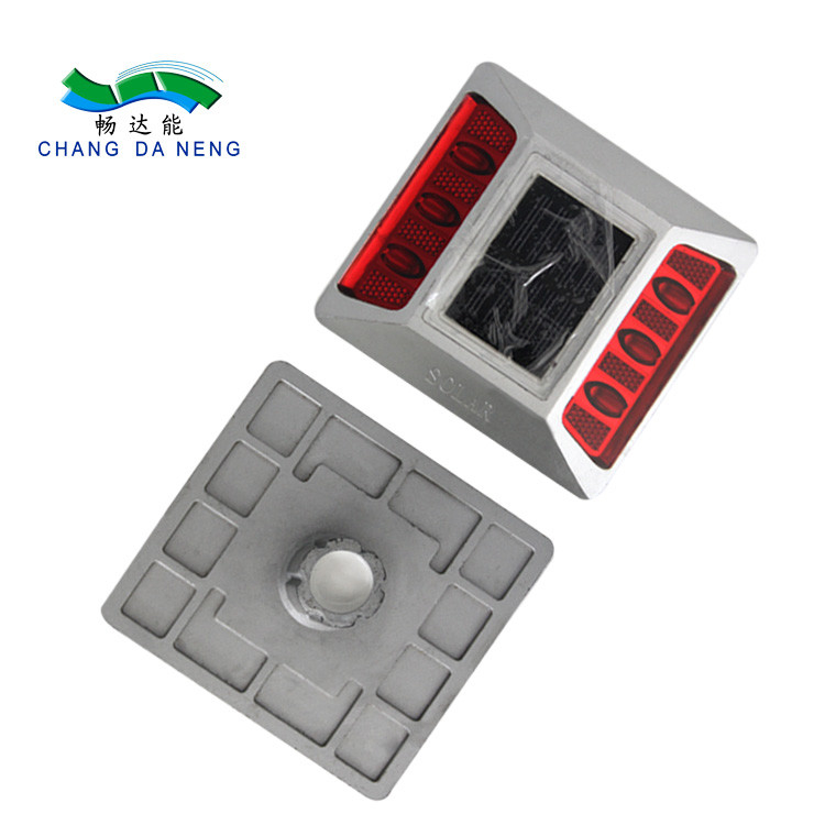IP68 resistente all'acqua Spike solare LED riflettore in alluminio fuso luci di guida stradale con piedi