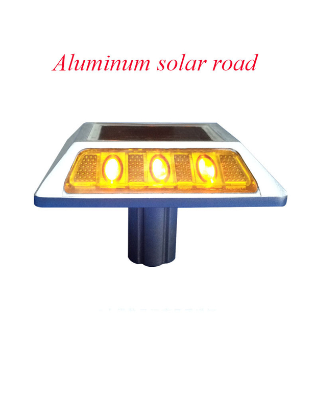 IP68 resistente all'acqua Spike solare LED riflettore in alluminio fuso luci di guida stradale con piedi
