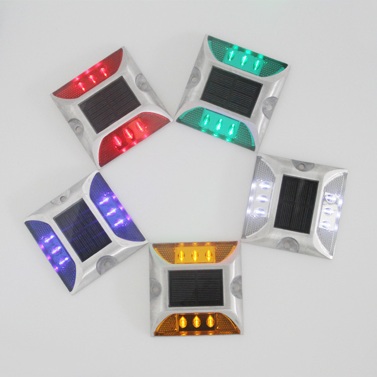 Illuminazione esterna Luce LED a energia solare e resistente Bianco/ Giallo/ Rosso/ Blu/ Verde