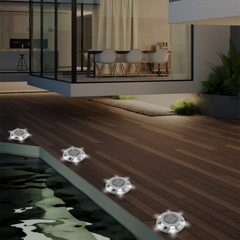 Fonte di luce a LED Punti stradali a energia solare IP68 impermeabili per prestazioni durature