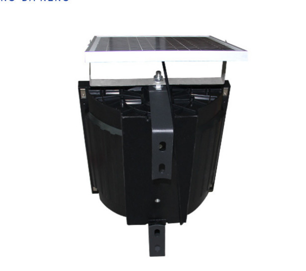 DM143 Reflettori di luce per strada a energia solare IP68 impermeabile 1200mAh 6 LED Distanza visiva 500m