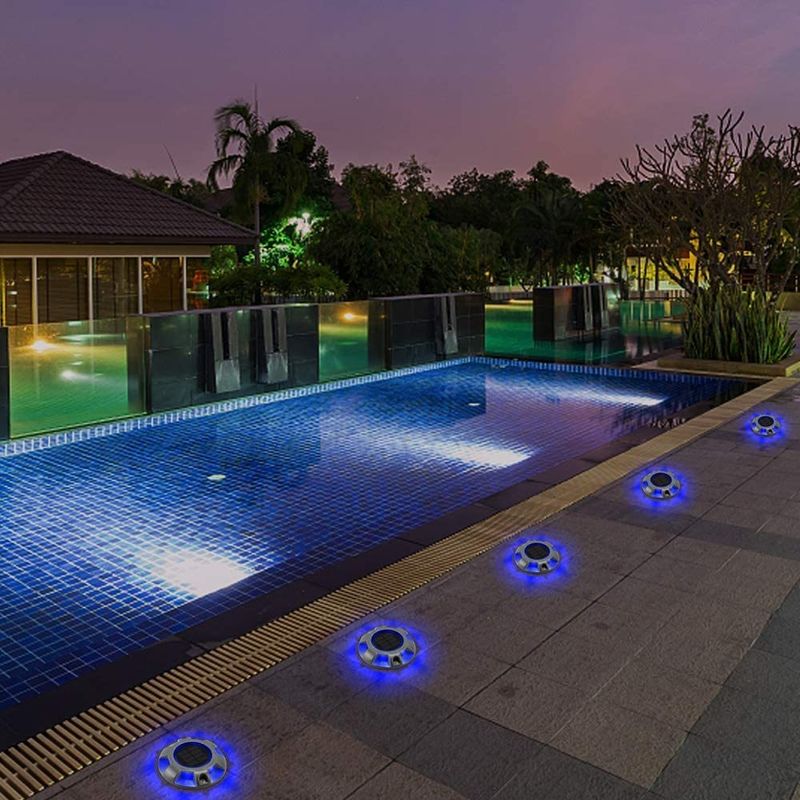 Stagno stradale solare in lega di alluminio con avviso di luce diurna 6000K IP67 impermeabile e garanzia di 2 anni